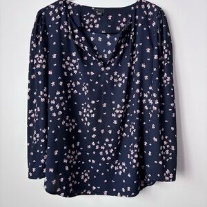 Ann Taylor navy blue pink Blouse with 3/4 Sleeves loose fit like new!-